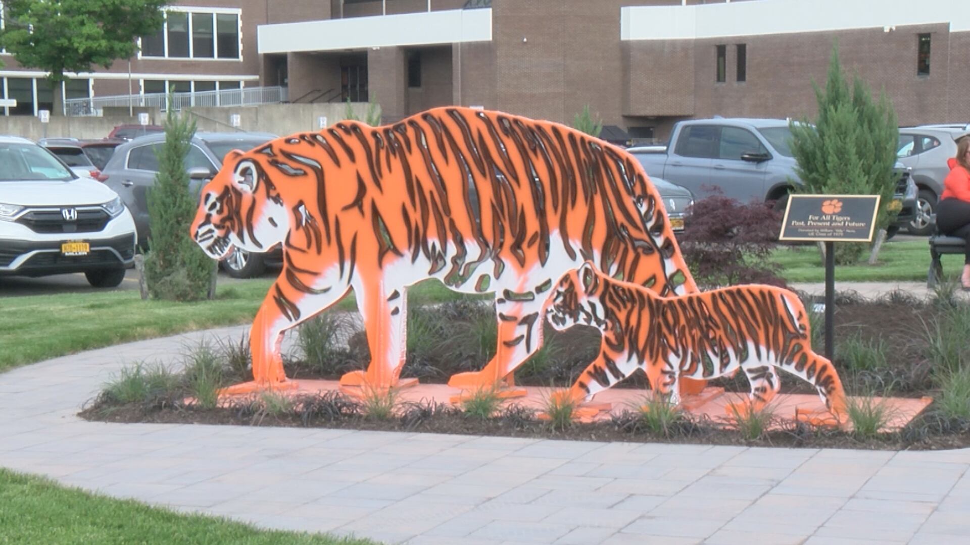 Union-Endicott School District holds opening ceremony for new "Tiger Park" - Vimarsana News